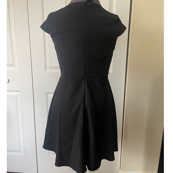 French Connection Black Whisper Ruth Cap Sleeve Skater Dress, Size US4 - Picture 3 of 5